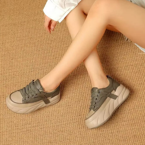 Ultrakomfortabla platåskor för en trendig look