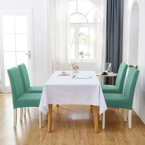 快適さと保護を確保するための伸縮性カバー