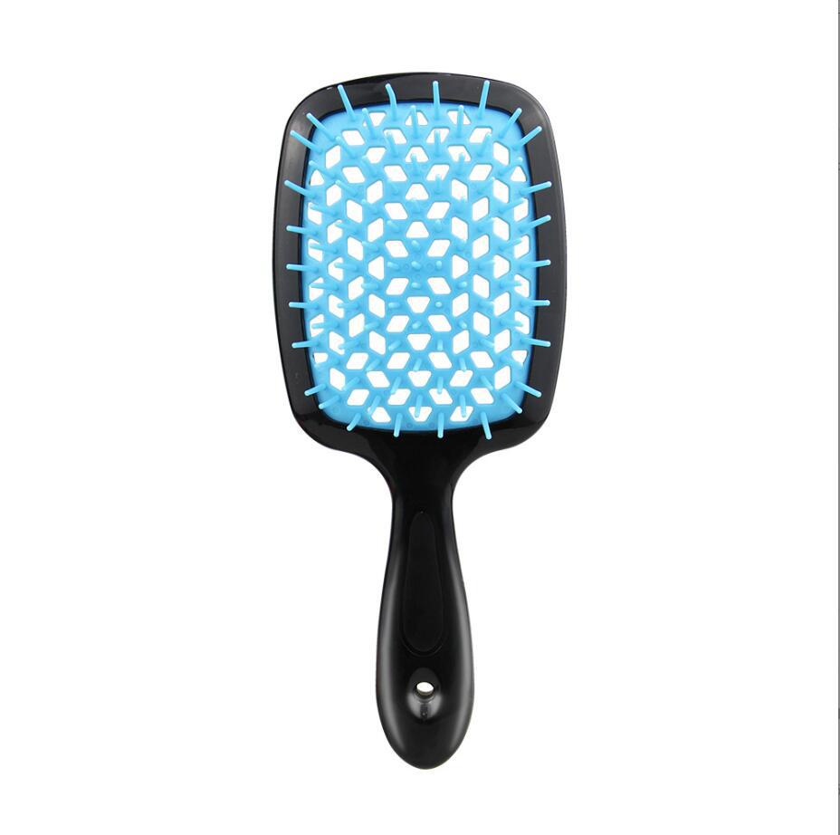 Detangling brush that removes knots painlessly 