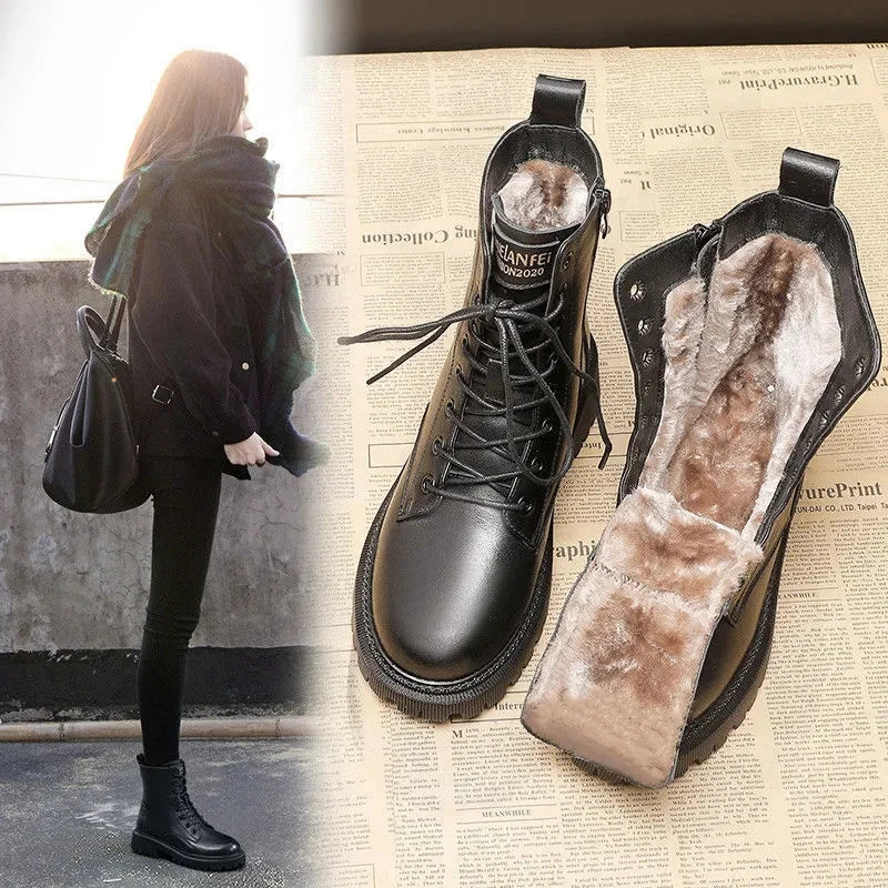 Stylish black boots online