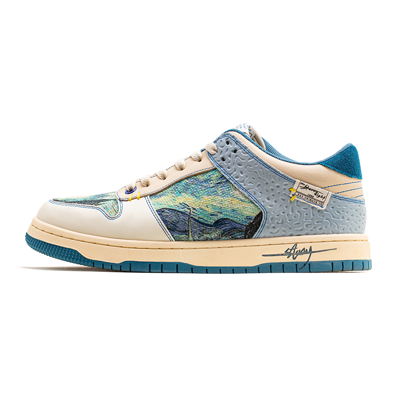 Sneakers inspirerade av Van Gogh Starry Night