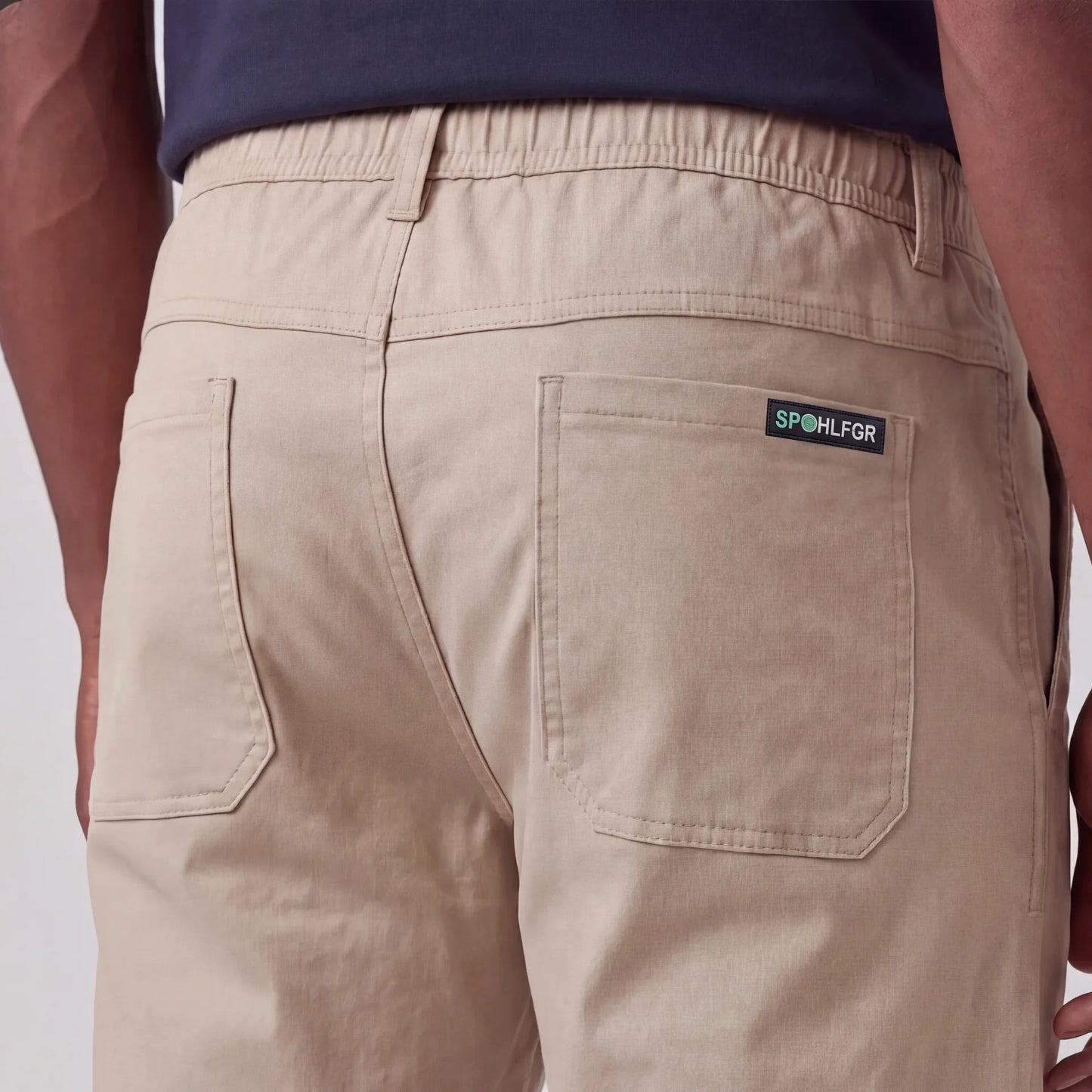 Calças cargo confortáveis e funcionais com múltiplos compartimentos 