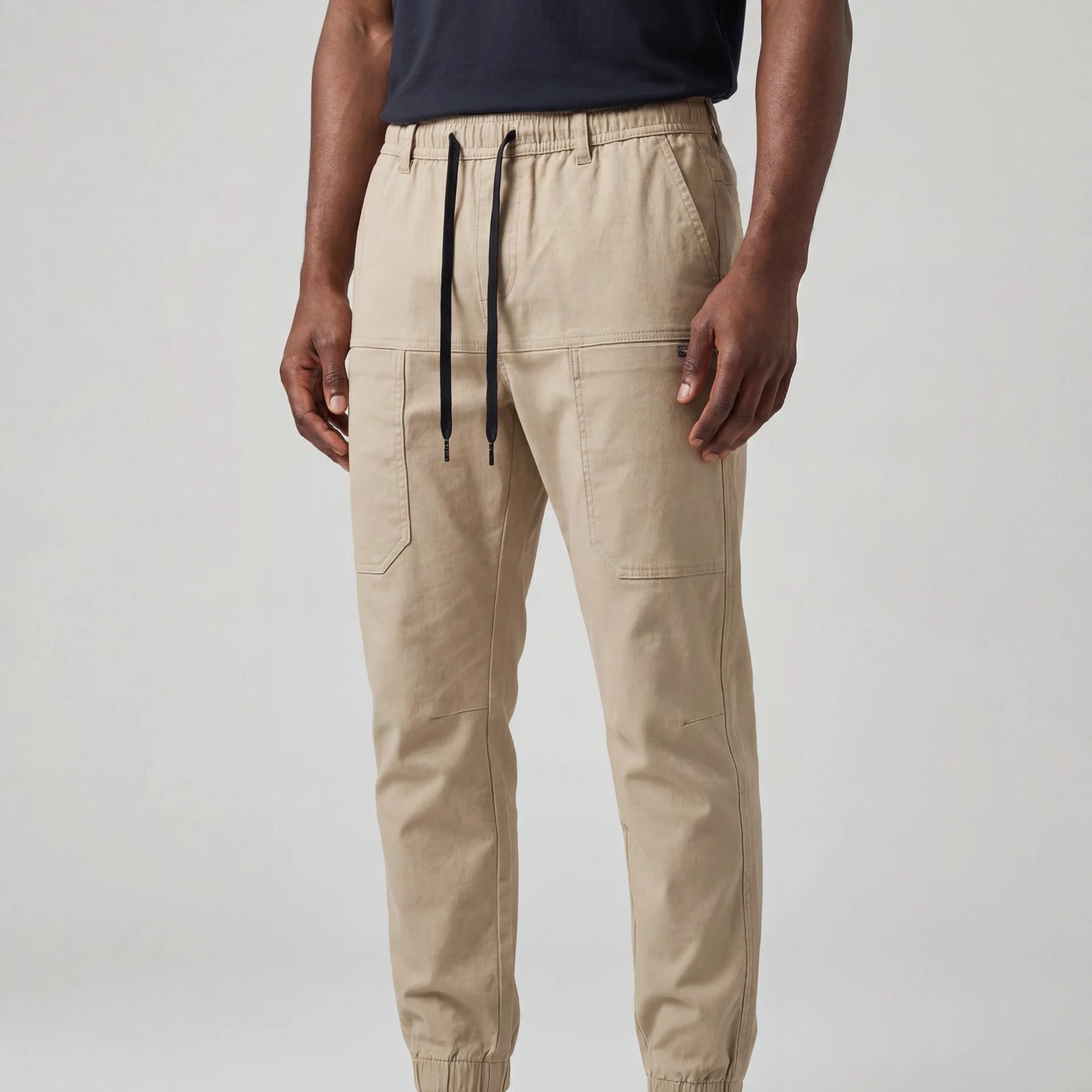 Calças cargo confortáveis e funcionais com múltiplos compartimentos 