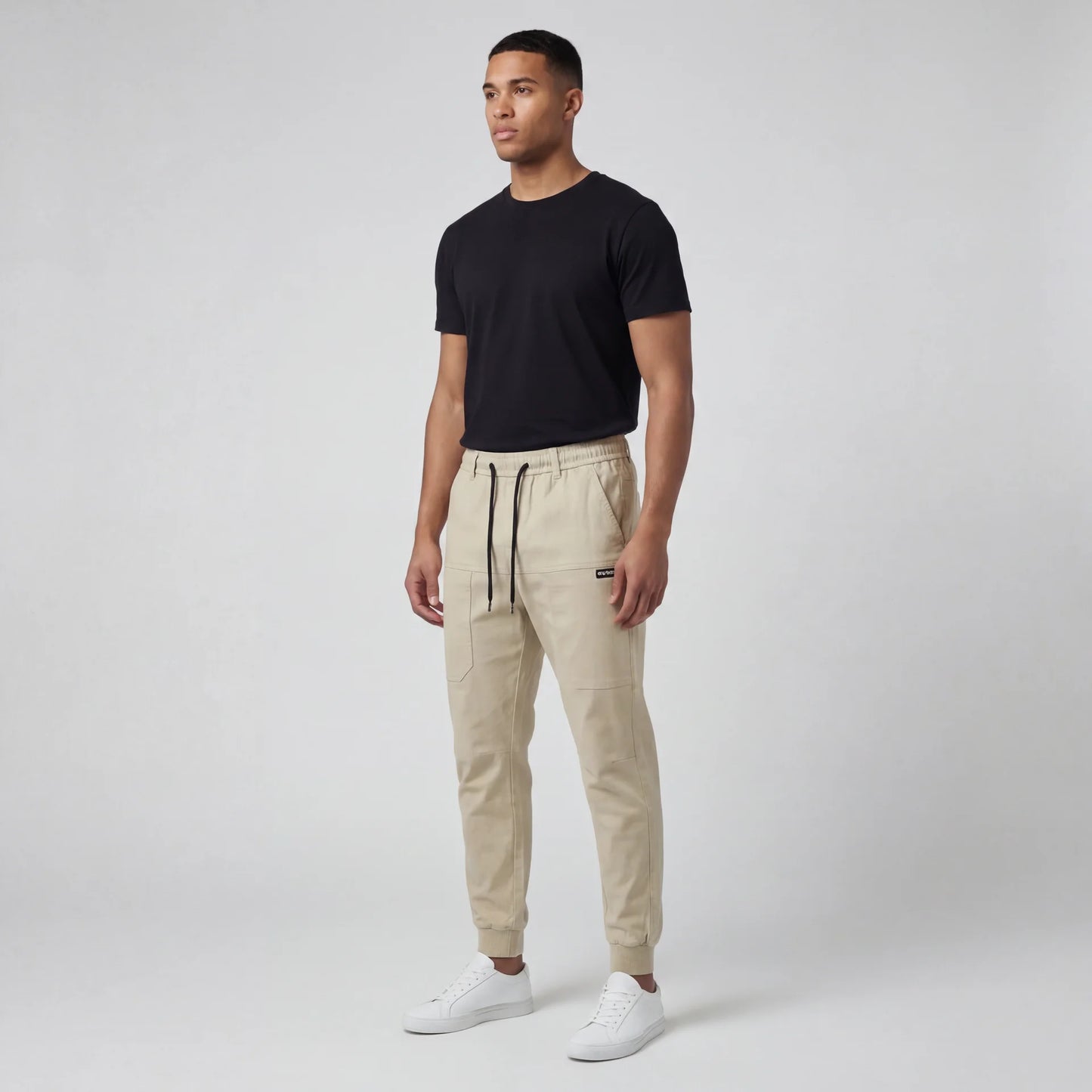 Calças cargo confortáveis e funcionais com múltiplos compartimentos 